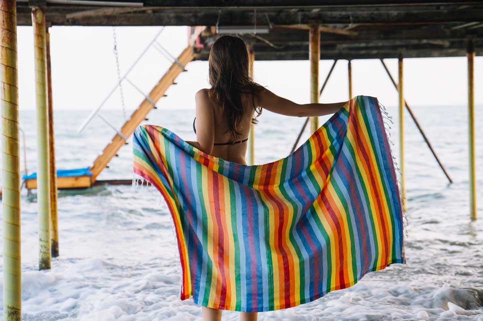 4 Striped Beach Towel Designs That Will Surely Catch Your Eye