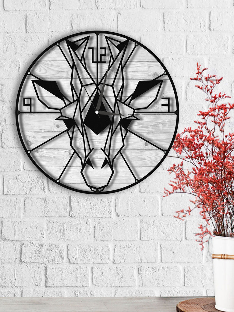 The Giraffe | White | Rustic Round Wall Clock | Wood Metal Hanging Clock - Hencely